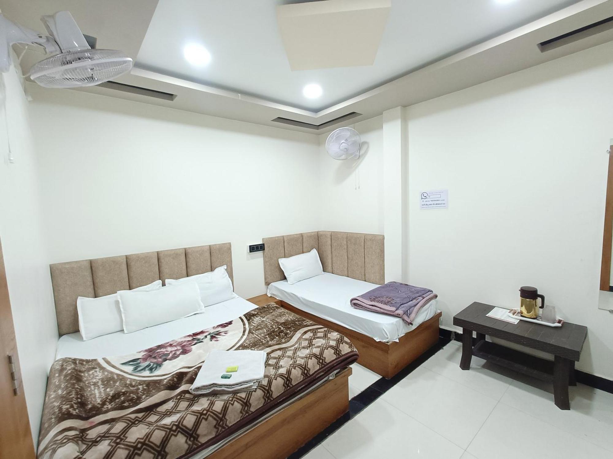 Hotel Shreem Ujjain Room photo